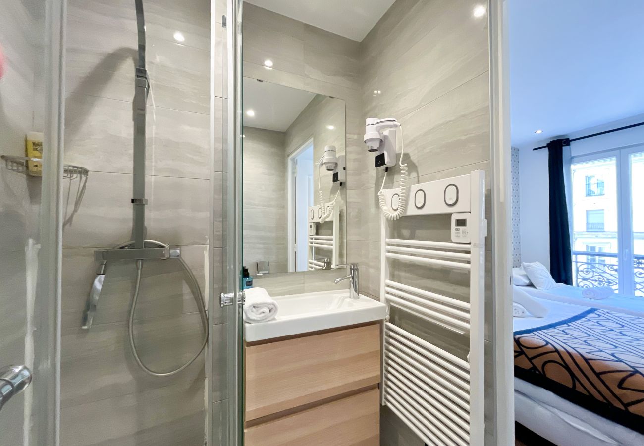 Appartement à Paris - Urban Flat 105 - 4BDR Apartment Haussmann Opera Appartement à Paris - Urban Flat 105 - 4BDR Apartment Haussmann Opera