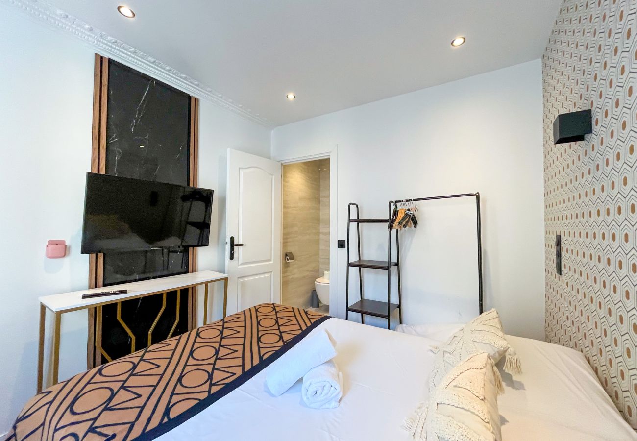 Appartement à Paris - Urban Flat 105 - 4BDR Apartment Haussmann Opera Appartement à Paris - Urban Flat 105 - 4BDR Apartment Haussmann Opera