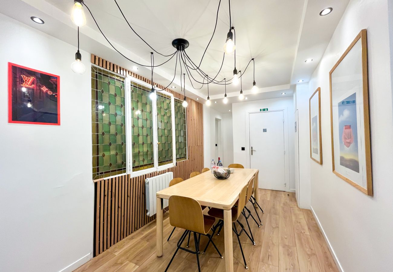 Appartement à Paris - Urban Flat 105 - 4BDR Apartment Haussmann Opera Appartement à Paris - Urban Flat 105 - 4BDR Apartment Haussmann Opera