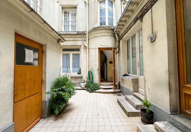 Appartement à Paris - Urban Flat 112 - Urban Atelier Saint Michel Appartement à Paris - Urban Flat 112 - Urban Atelier Saint Michel