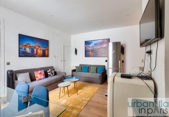 Appartement à Paris - Urban Flat 62 - Charming 3BDR in Triangle d'Or - only 100m from Champs-Elysees Appartement à Paris - Urban Flat 62 - Charming 3BDR in Triangle d'Or - only 100m from Champs-Elysees