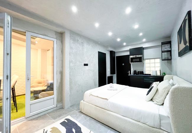 Studio à Paris - 11 - Studio next to Champs-Elysees Studio à Paris - 11 - Studio next to Champs-Elysees