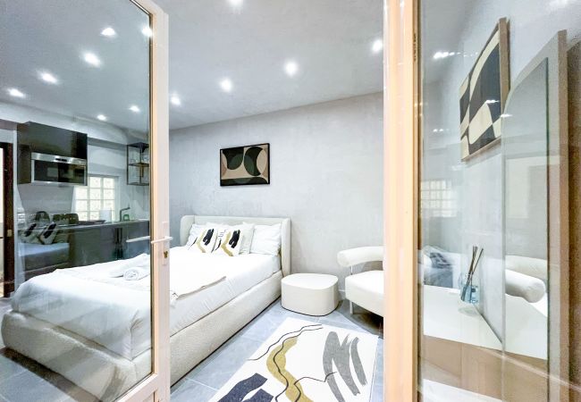 Studio à Paris - 11 - Studio next to Champs-Elysees Studio à Paris - 11 - Studio next to Champs-Elysees