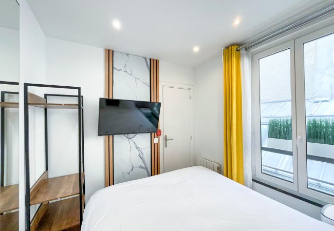 Appartement à Paris - 115 B - Urban Vuitton Saint Denis Appartement à Paris - 115 B - Urban Vuitton Saint Denis