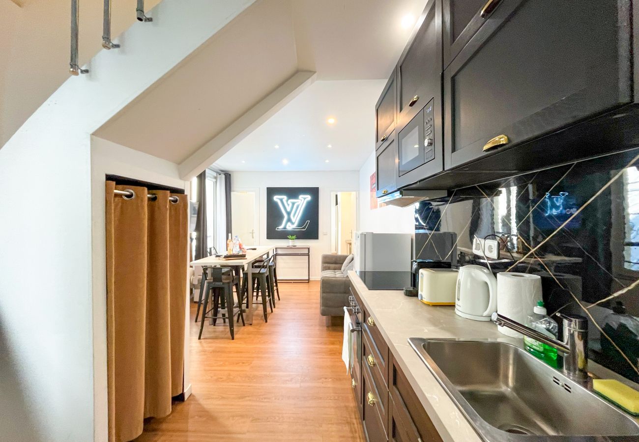 Appartement à Paris - 115 B - Urban Vuitton Saint Denis Appartement à Paris - 115 B - Urban Vuitton Saint Denis