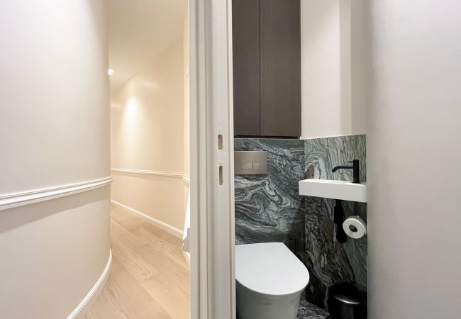 Appartement à Paris - Urban Flat 191 - Luxury 4 Bedroom Apartment - Madeleine Appartement à Paris - Urban Flat 191 - Luxury 4 Bedroom Apartment - Madeleine