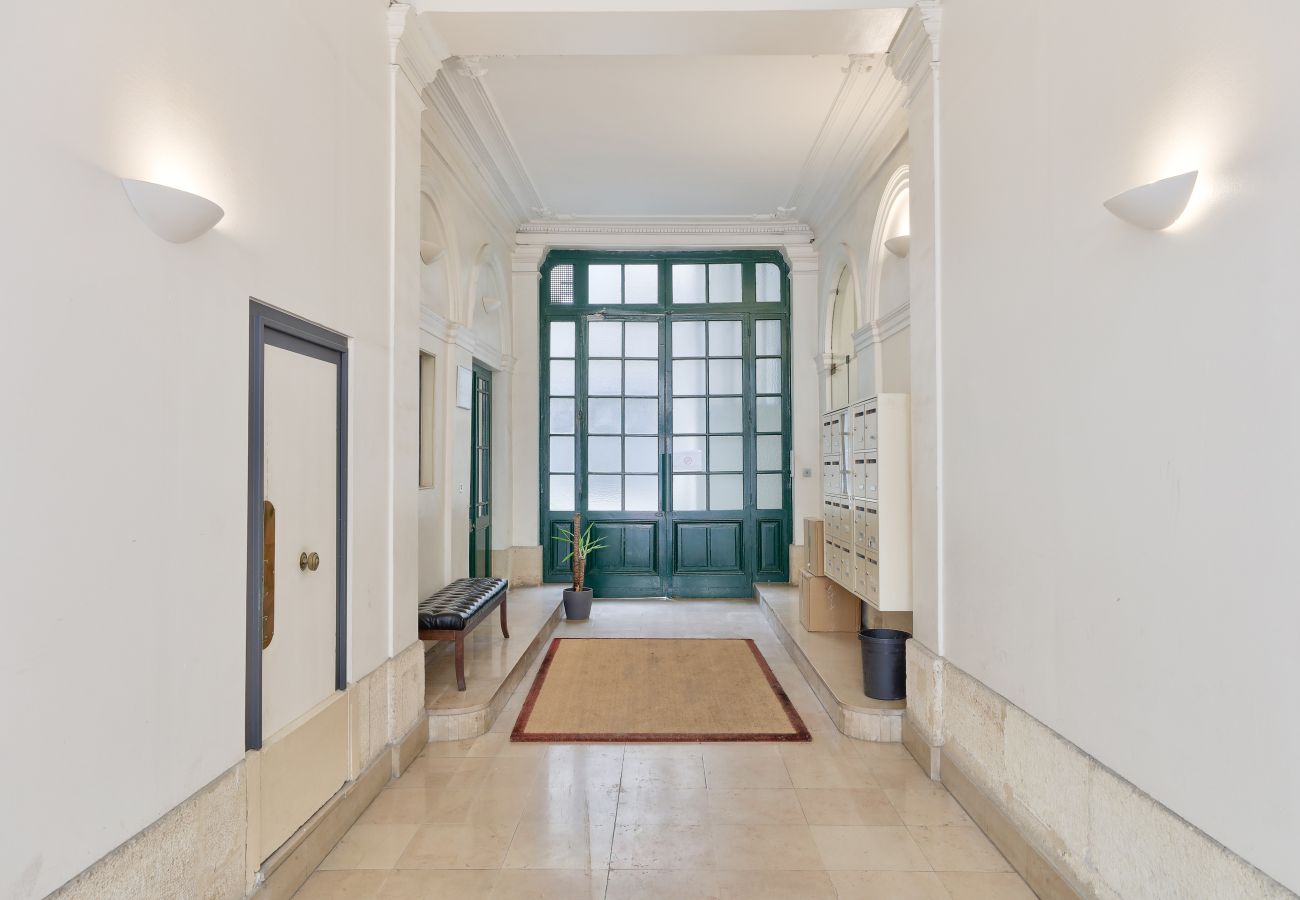 Appartement à Paris - Urban Flat 191 - Luxury 4 Bedroom Apartment - Madeleine Appartement à Paris - Urban Flat 191 - Luxury 4 Bedroom Apartment - Madeleine