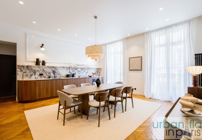 Appartement à Paris - Appartement Saint Honoré Champs Elysées Appartement à Paris - Appartement Saint Honoré Champs Elysées