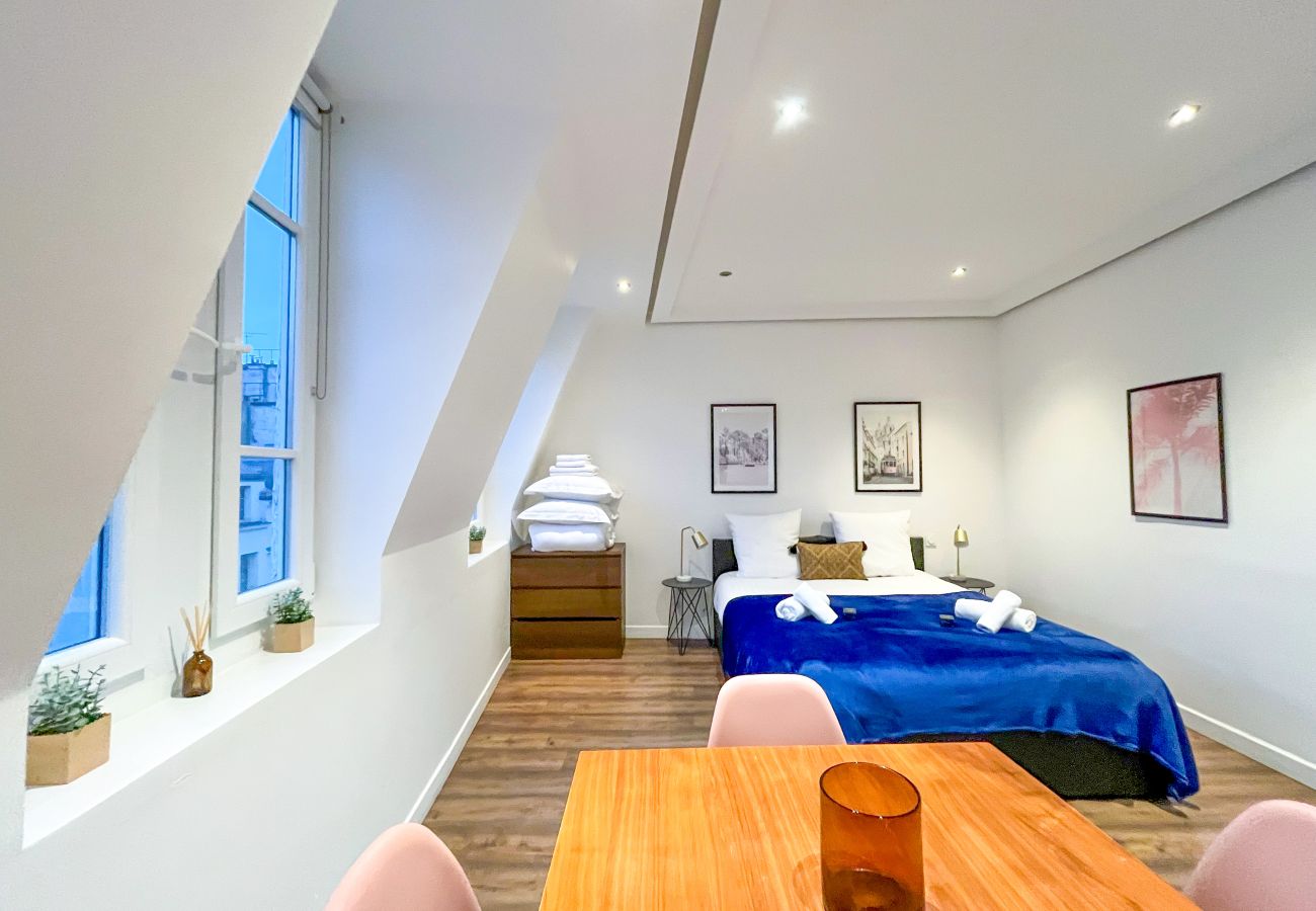 Studio à Paris - UrbanFlat 211 - 249 Saint Denis