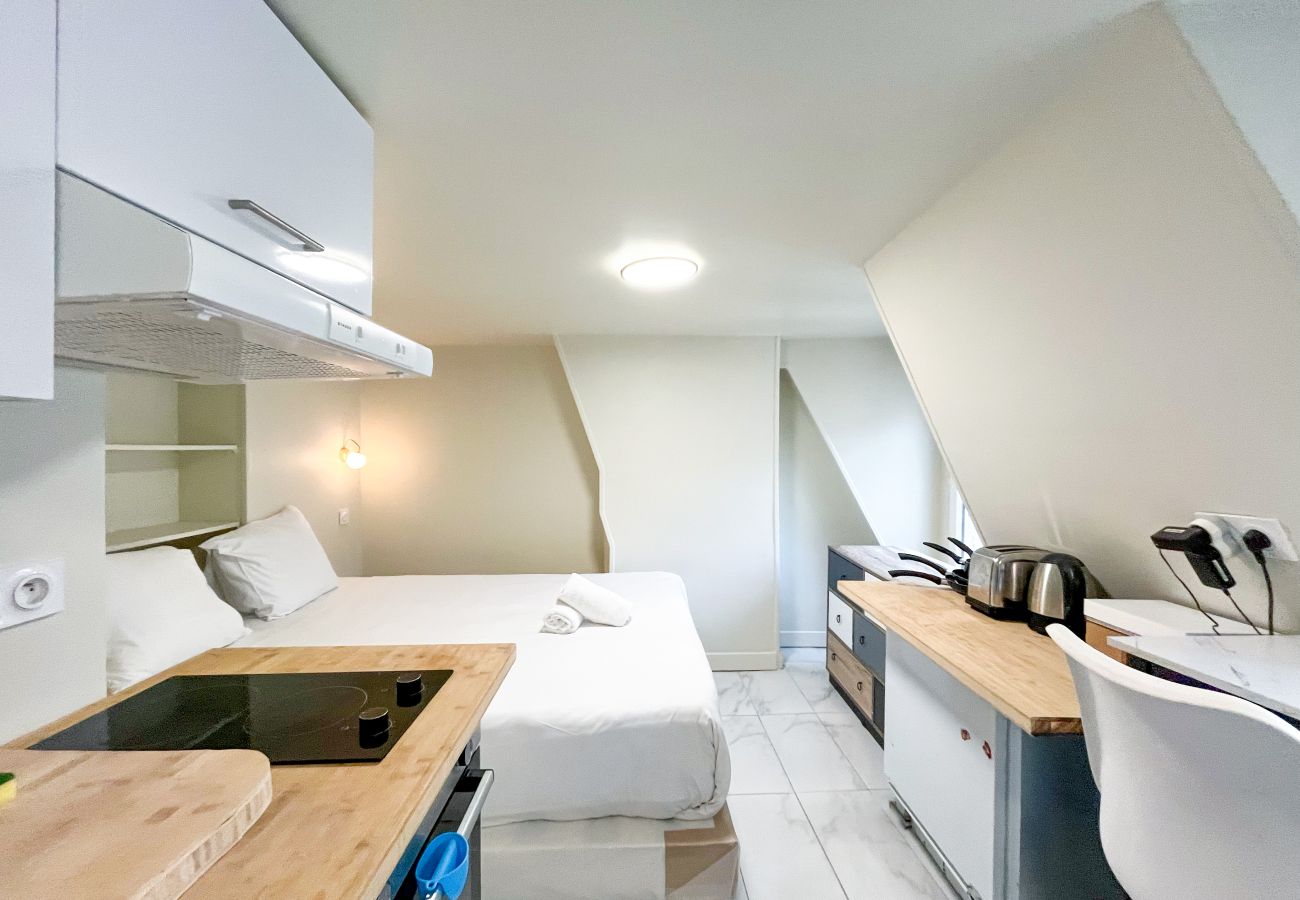 Studio à Paris -  Urban Flat 151 - Pretty Studio in Center of Paris 